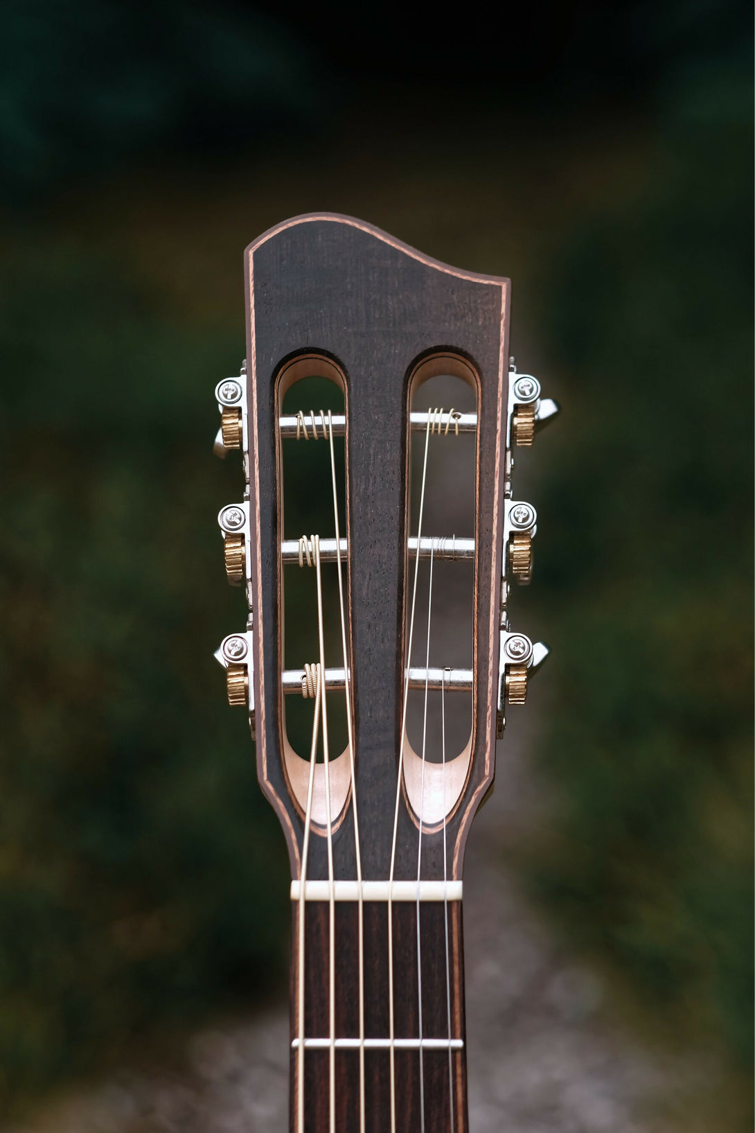 27 Headstock